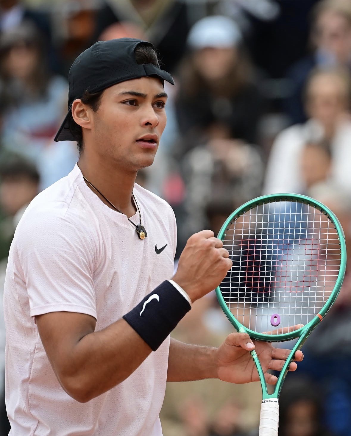 Promessa do tênis: Guto Miguel se torna 1º brasileiro campeão juvenil em Roland Garros