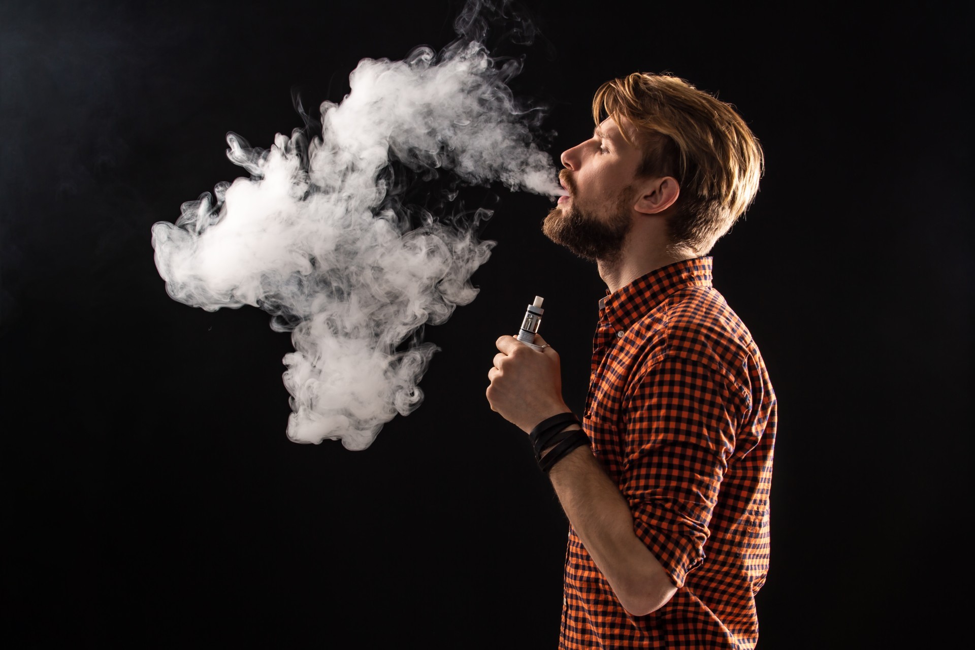 Vapes: você sabe o que está inalando?