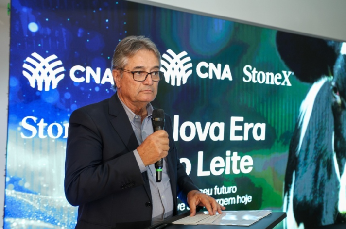 Com apoio da CNA e parceria do Cepea, Stonex Leite Brasil lança ferramenta inédita para o mercado de lácteos