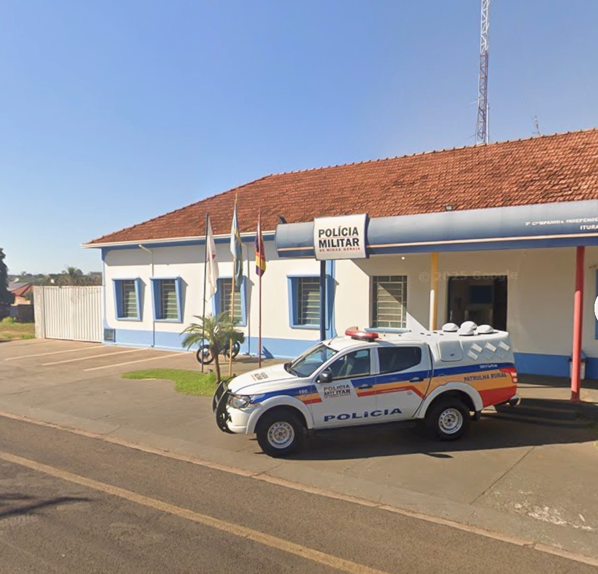 Furto a residências em Iturama: PM prende um homem e apreende uma menor